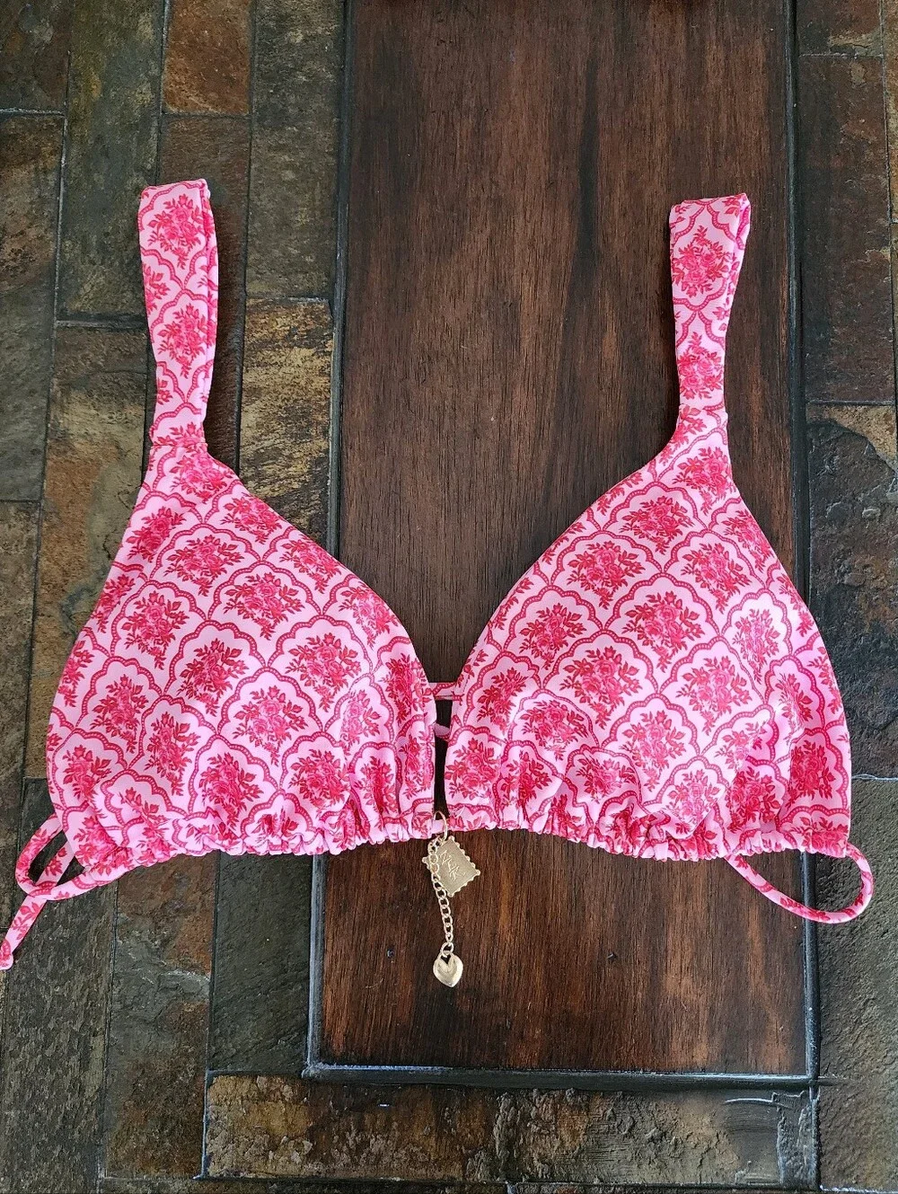 RoseSeek women piece